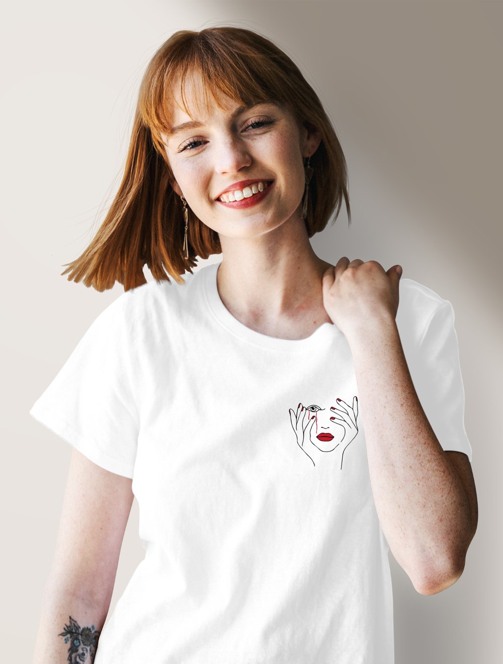 Line Art Face Baskılı Beyaz Unisex T-Shirt