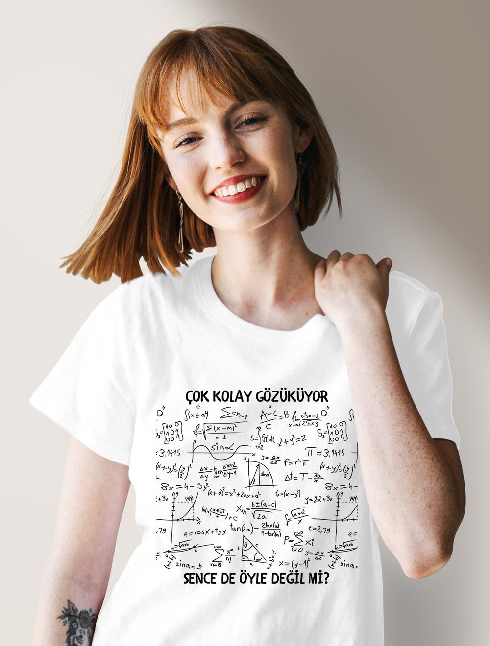 Matematik Giyim TShirt Çok Kolay Gözüküyor