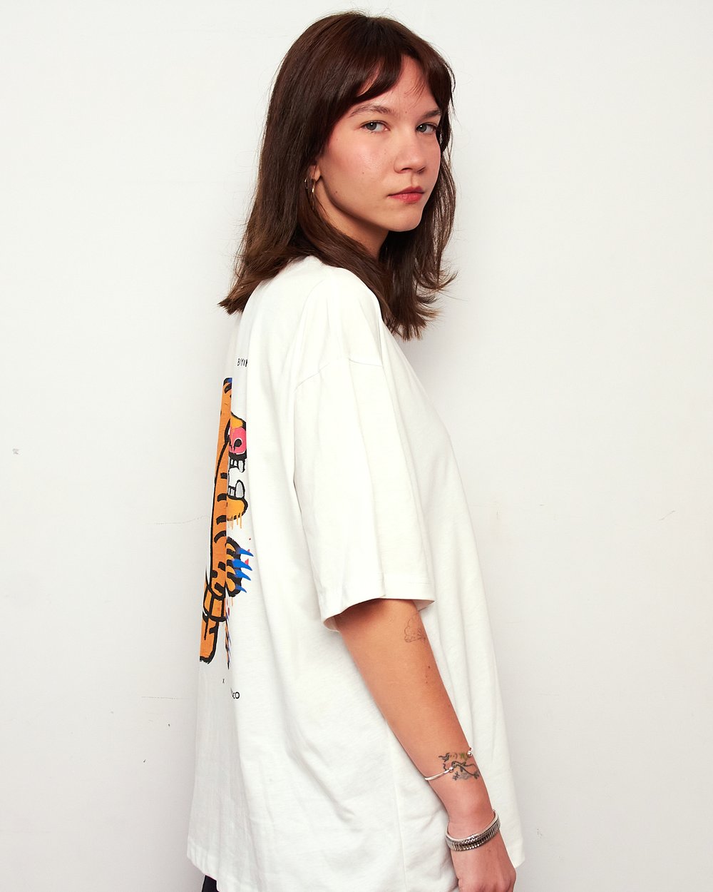 TIGER OFF WHITE OVERSIZE TSHIRT