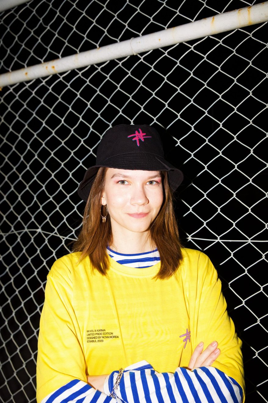 PRIDE COLLECTION PEMBE BUCKET ŞAPKA