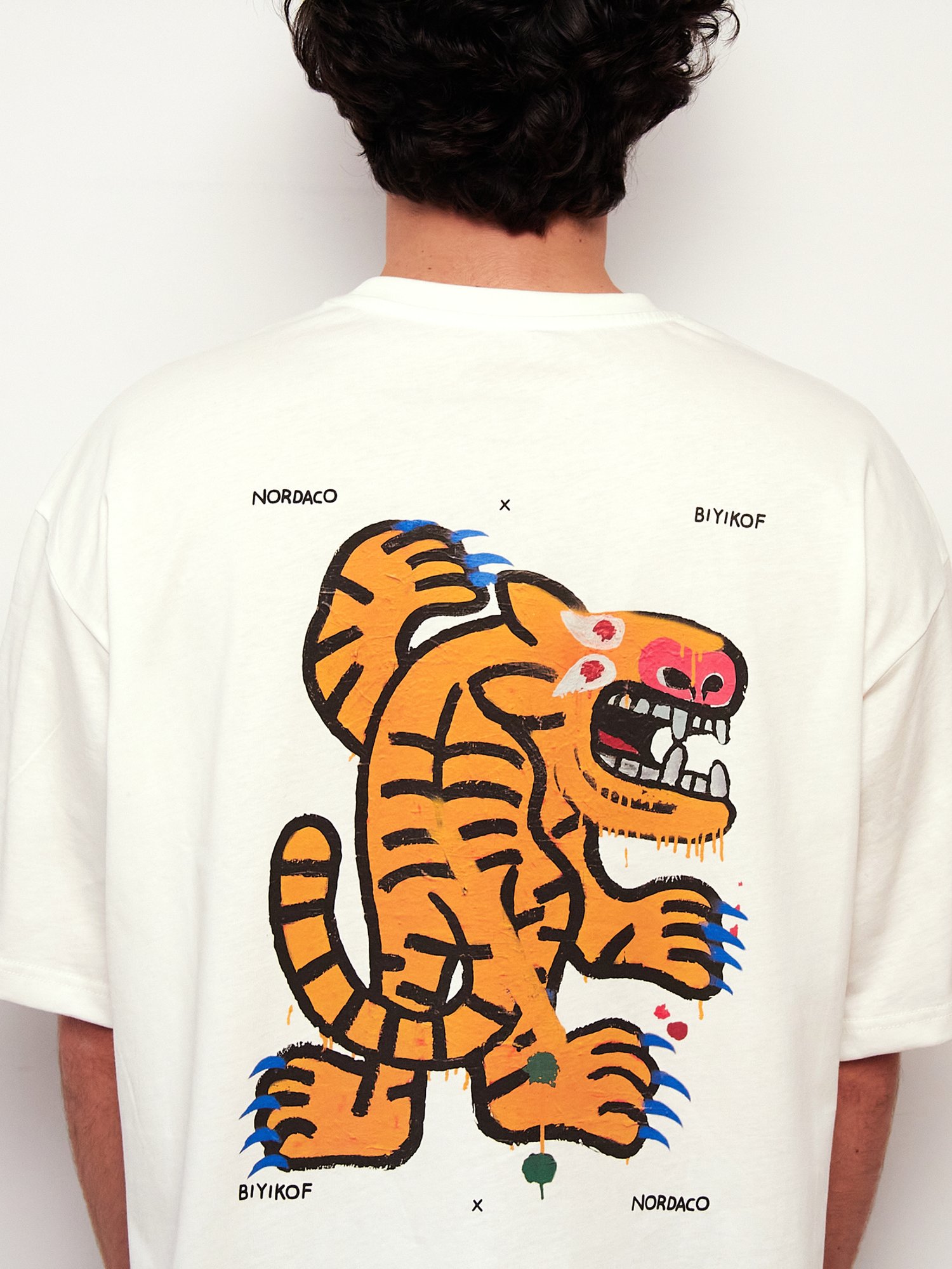 TIGER OFF WHITE OVERSIZE TSHIRT